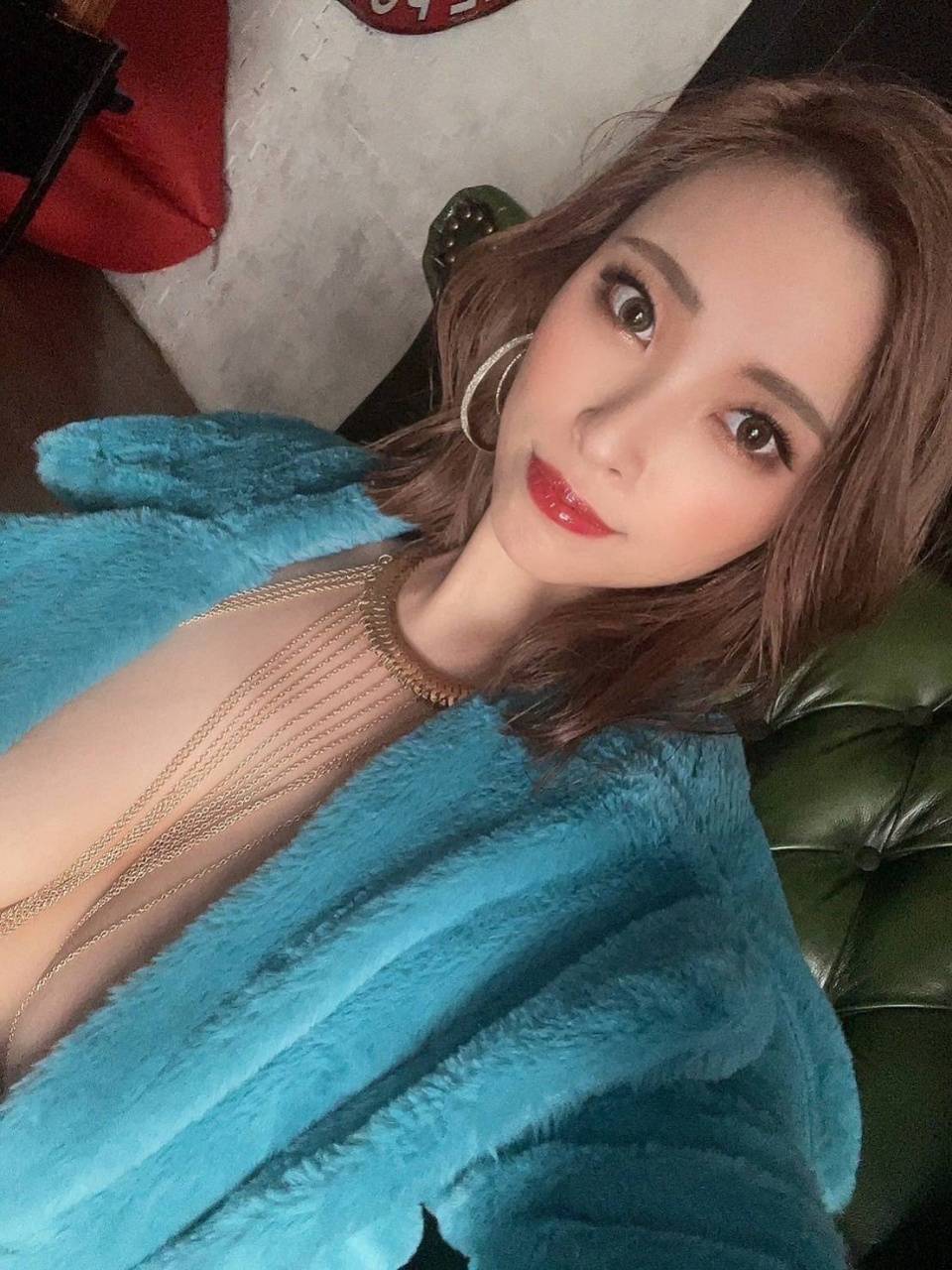 台北外送茶:️黑木鈴奈 162/46/J/23Y